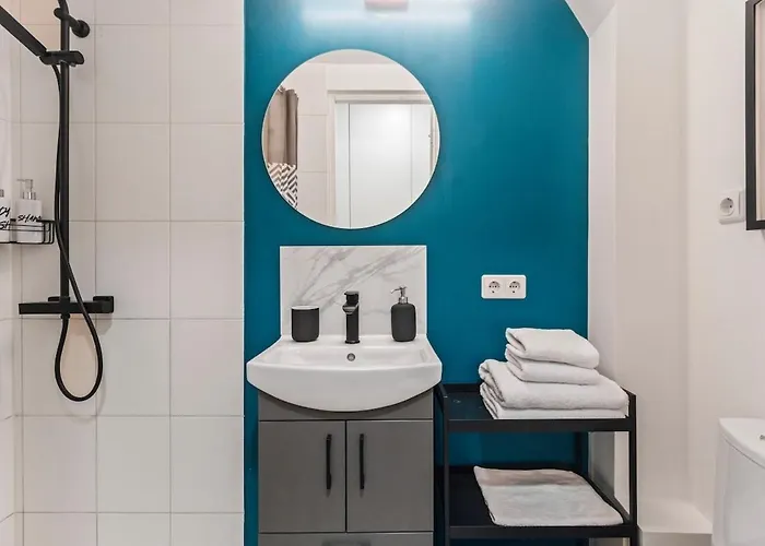 Blue Oasis And Wizard's Hideaway Daire