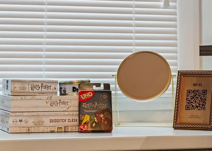 Daire Blue Oasis And Wizard's Hideaway