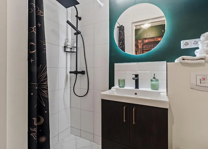 Blue Oasis And Wizard's Hideaway * Kaunas