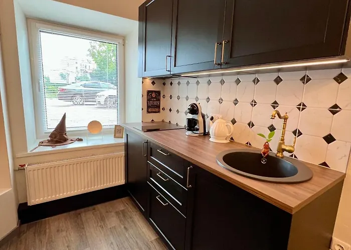 Blue Oasis And Wizard's Hideaway Daire