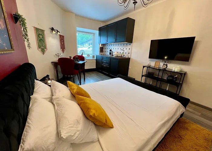 Blue Oasis And Wizard's Hideaway Kaunas